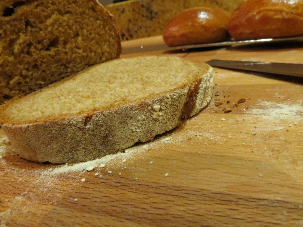 Cycling Foodie » Blog Archive » Whole Wheat, Rye, & Oat Bran Bread